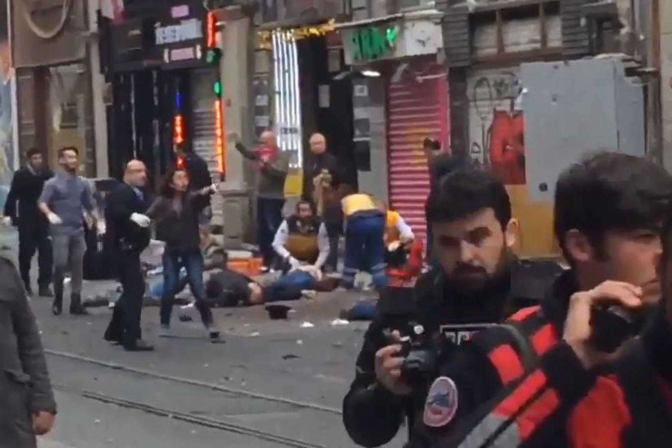 İstiklal Caddesi'nde patlama: 2 ölü, yaralılar var